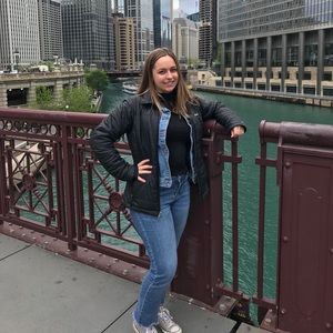 Meet your Posher, Lindsey